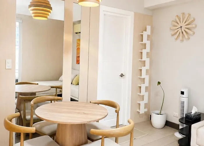 1br Unit With Pool And Gym Access In Salcedo Village Apartment